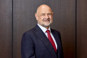 Dr. Ernst Walch